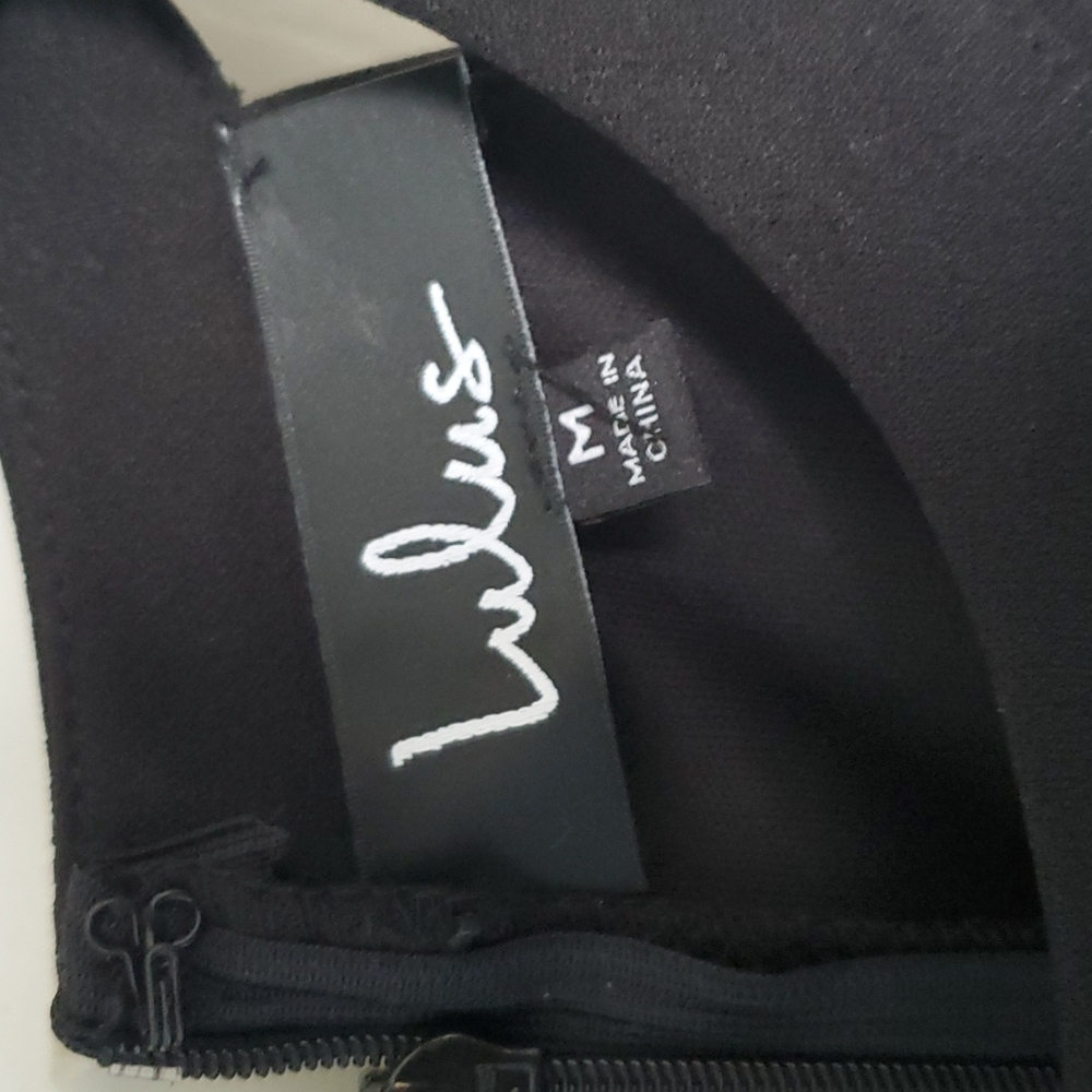 NWT Lulu's Black Dress with Scalloped Edges - Picture 2 of 5